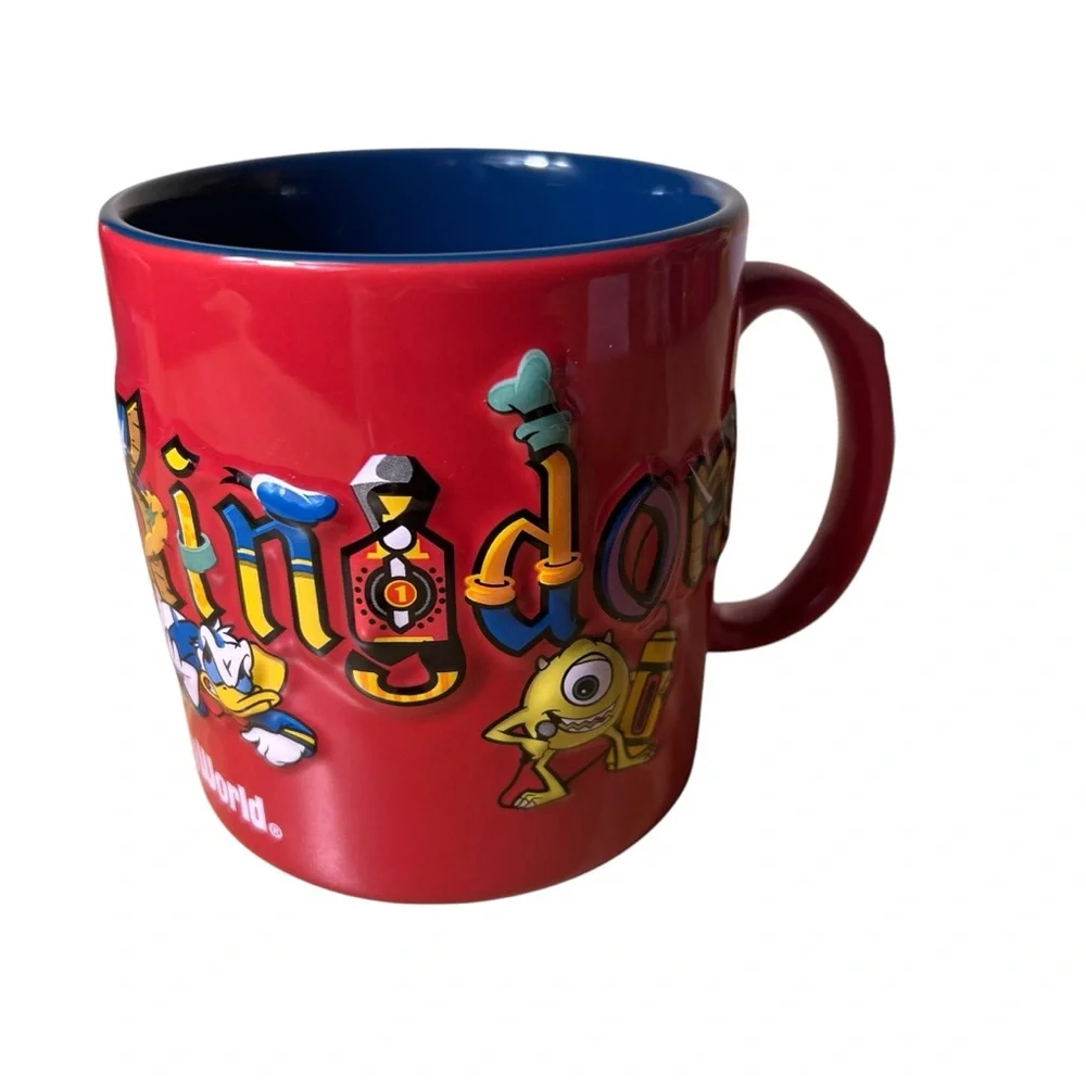 RED‎ JUMBO WALT DISNEY WORLD MAGIC KINGDOM EMBOSSED 3D COFFEE MUG EST.1971